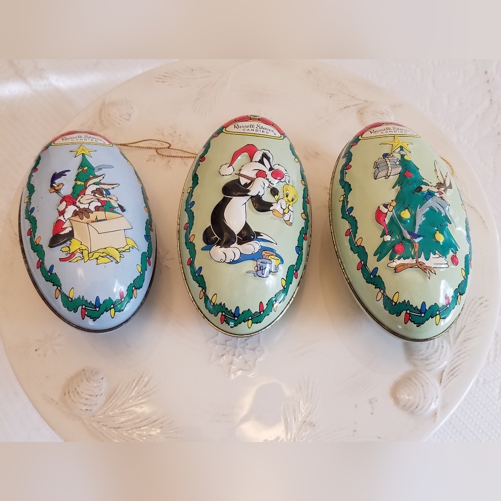 Set of 3 Russell Stover Looney Tunes Characters Tin Christmas Ornaments 1997